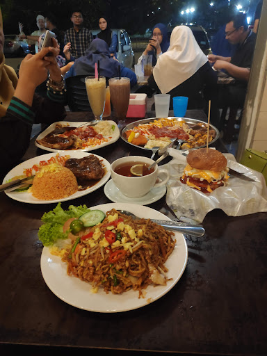 Mix & Grilled Cafe Mix & Grilled Cafe
