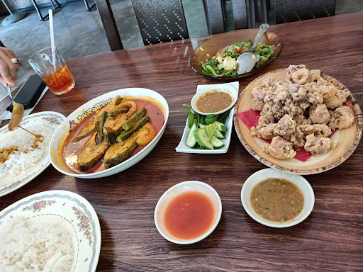 Azrina Gulai Panas Azrina Gulai Panas