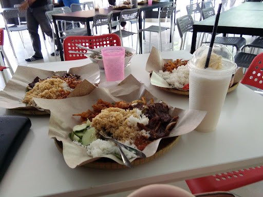 WARUNG SIMPLE - Bandar Tun Hussein Onn