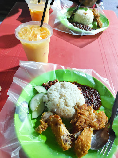 Nasi Lemak Malam Jumaat