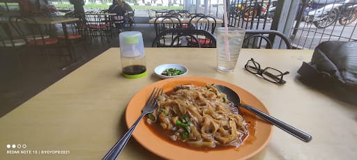 Warung Pak Salleh